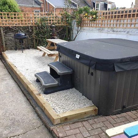Belmont Villa - 4 Bed - Hot Tub Additional Cost - Sleeps 10-Tjs22Bv Ilfracombe Bagian luar foto