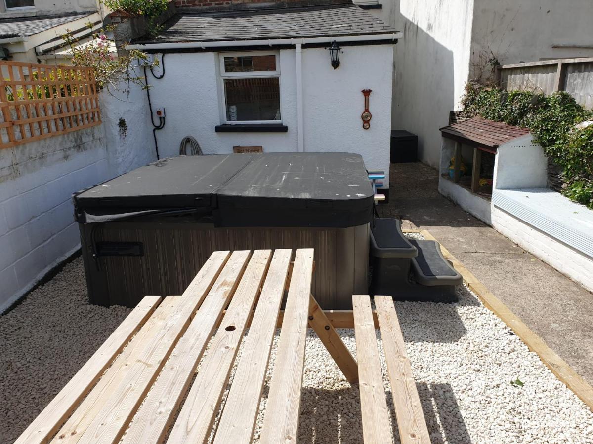 Belmont Villa - 4 Bed - Hot Tub Additional Cost - Sleeps 10-Tjs22Bv Ilfracombe Bagian luar foto