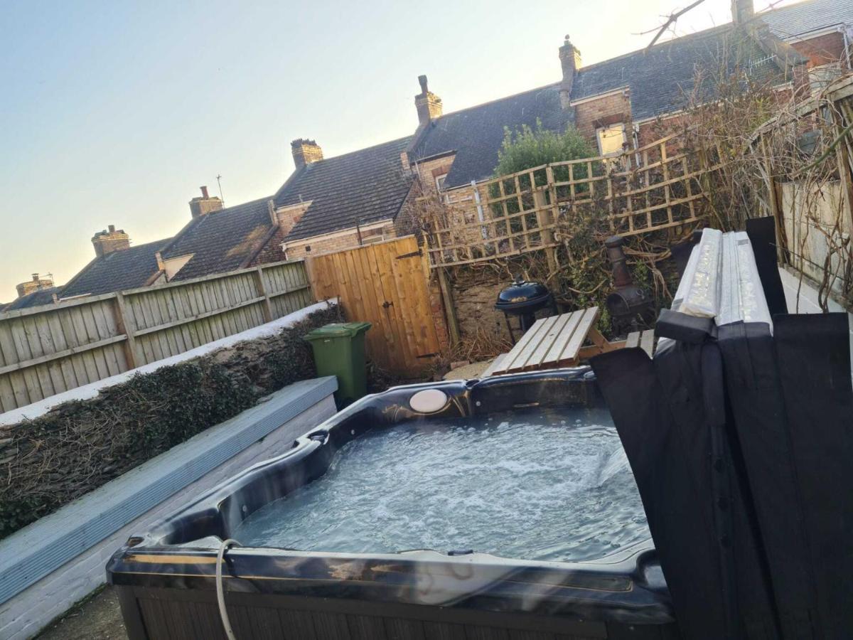 Belmont Villa - 4 Bed - Hot Tub Additional Cost - Sleeps 10-Tjs22Bv Ilfracombe Bagian luar foto