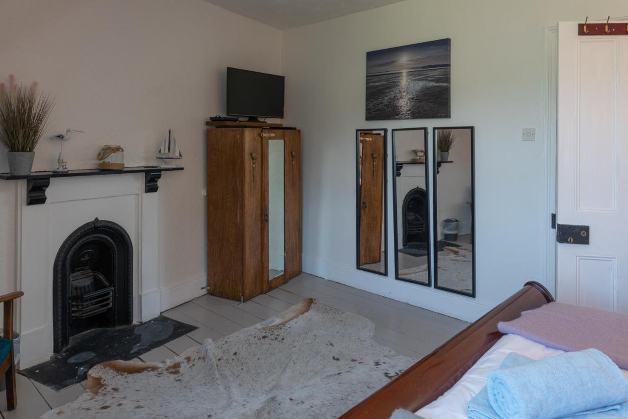 Belmont Villa - 4 Bed - Hot Tub Additional Cost - Sleeps 10-Tjs22Bv Ilfracombe Bagian luar foto