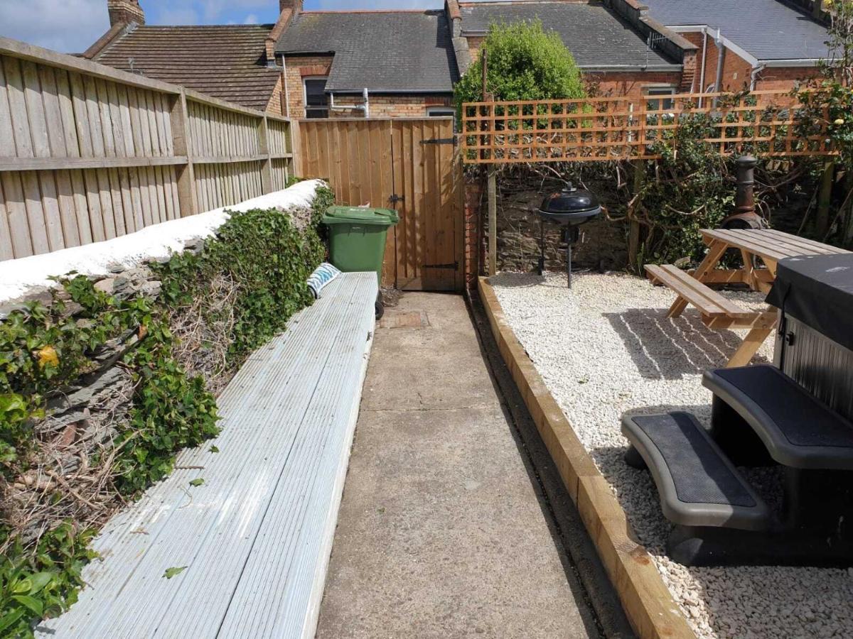 Belmont Villa - 4 Bed - Hot Tub Additional Cost - Sleeps 10-Tjs22Bv Ilfracombe Bagian luar foto