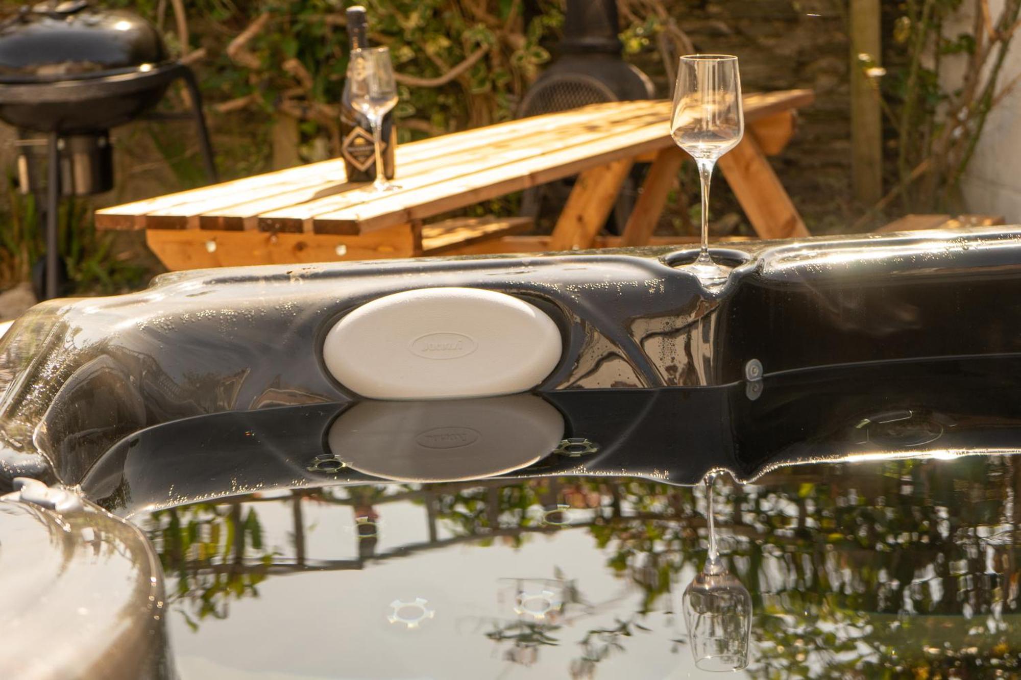 Belmont Villa - 4 Bed - Hot Tub Additional Cost - Sleeps 10-Tjs22Bv Ilfracombe Ruang foto